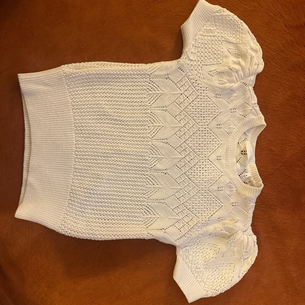 Elegant White Knit Sweater